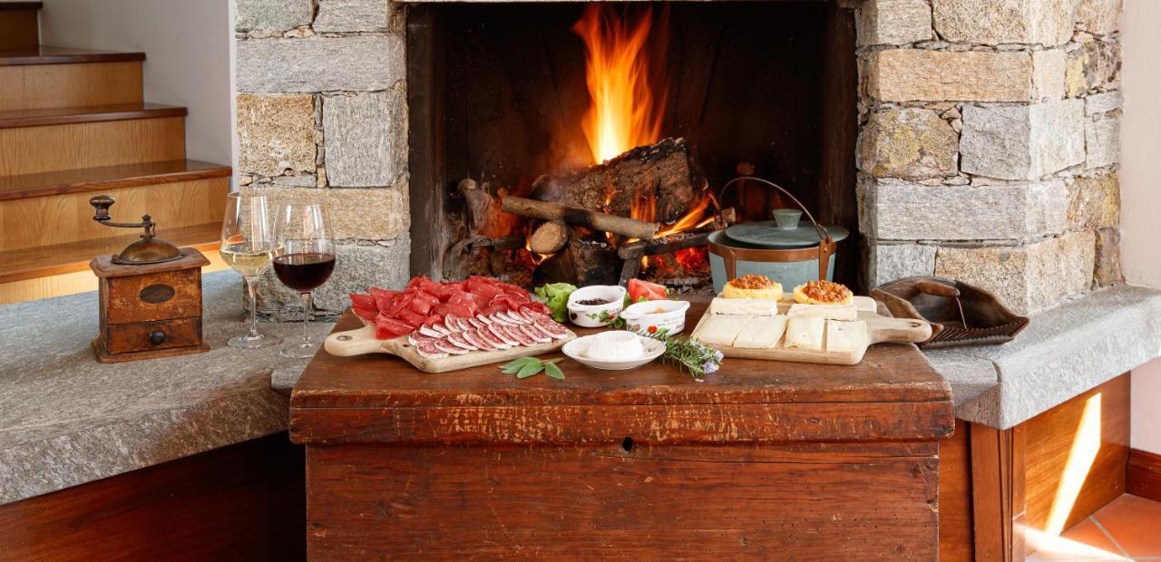 Il Como' Della Civetta - Taverna “La Fenice” Stazzona 外观 照片